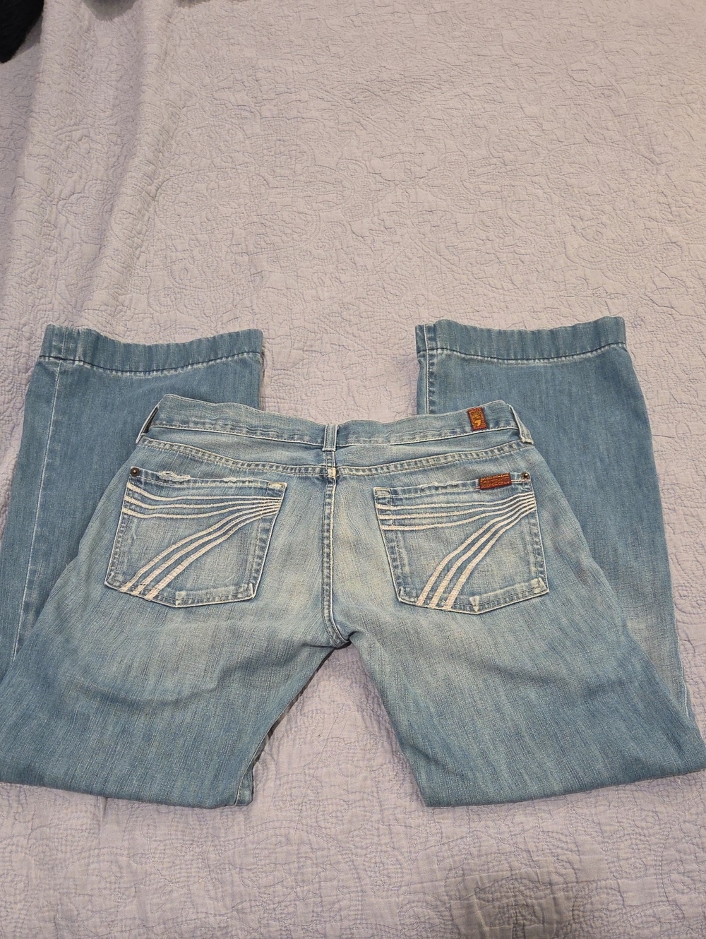7 For All Mankind "Dojo"Flare Jeans with Embroidered Back Pockets Size 31!
